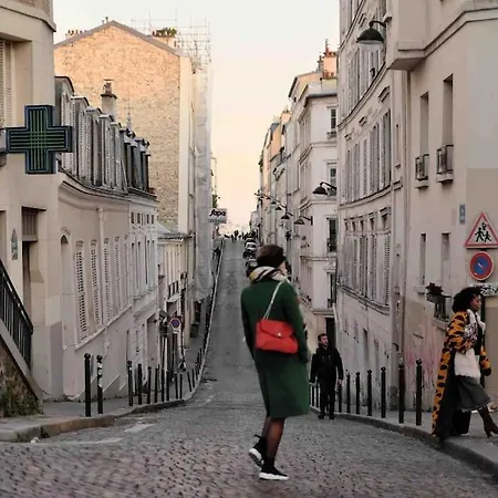 Mgic 4p Montmartre Parigi