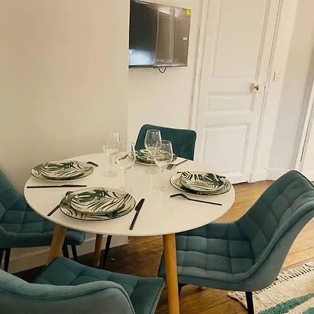 Mgic 4p Montmartre * Parigi