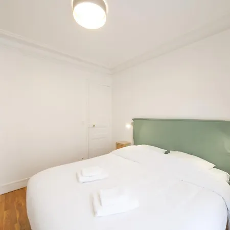 Mgic 4p Montmartre Paris